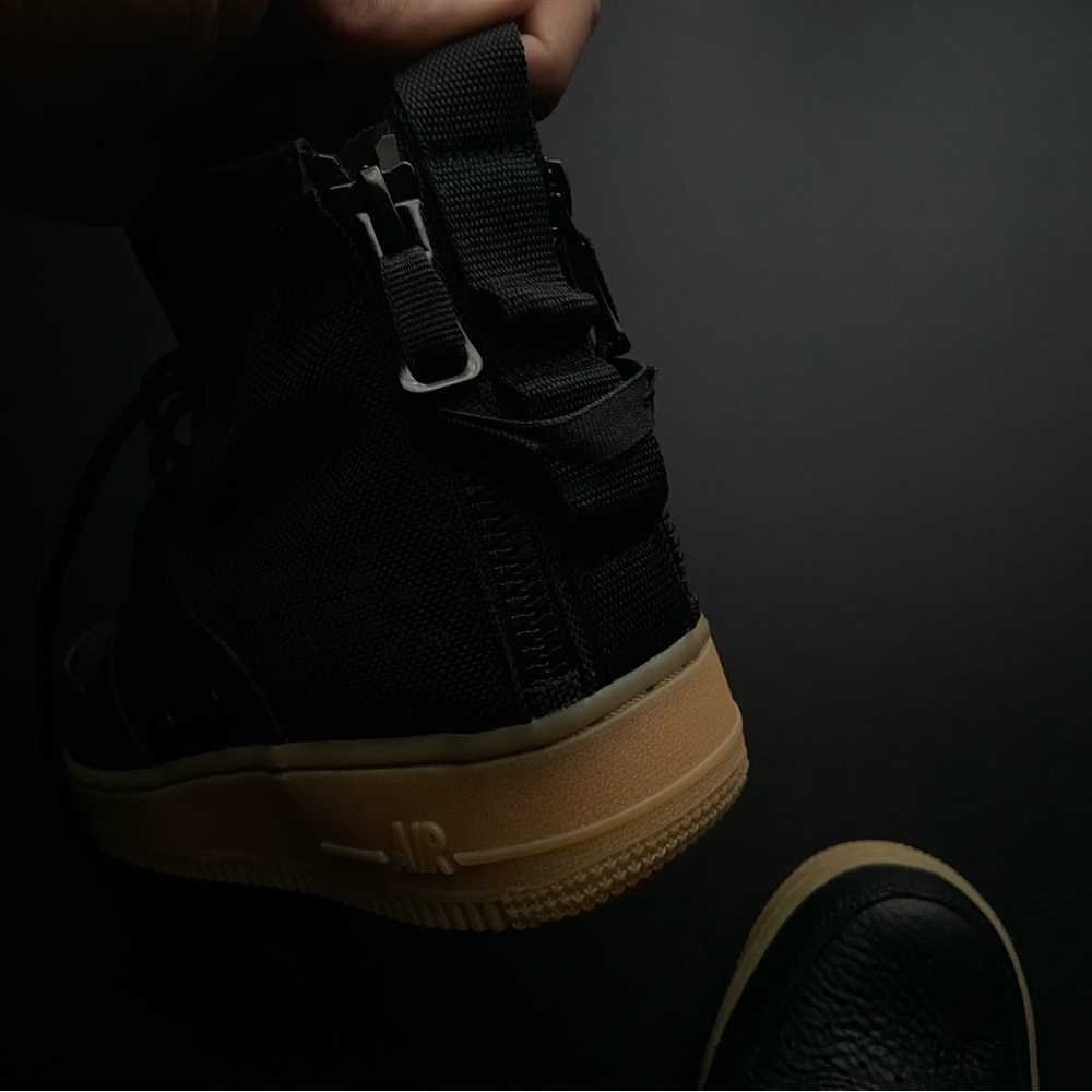 Nike SF Air Force 1 Mid - Picture 7 of 9